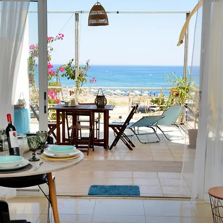 Mare Beachfront Faliraki Apartamento